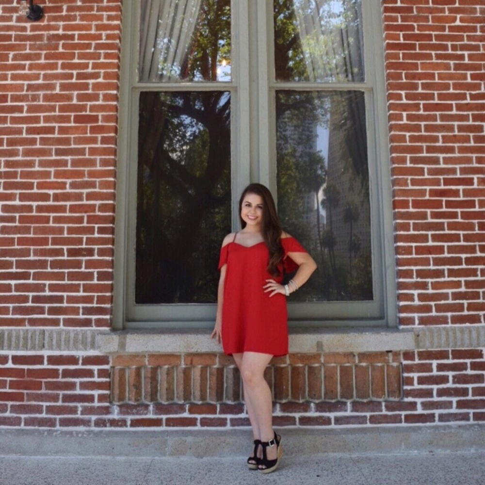 Red Shift Dress ❣️
